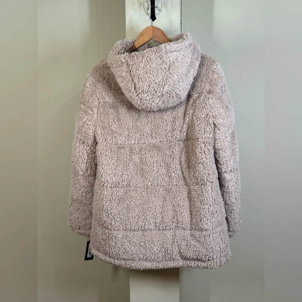 NWT Kenneth Cole Women's Classic Mink Style Faux Fur Coat - Picture 7 of 12